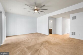 5000 Forest Pines Dr in Upper Marlboro, MD - Building Photo - Building Photo