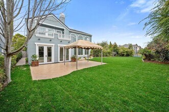 142 Monaco Dr in Redwood City, CA - Building Photo - Building Photo