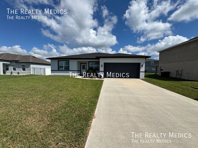 2226 Rock Dr in Poinciana, FL - Building Photo - Building Photo