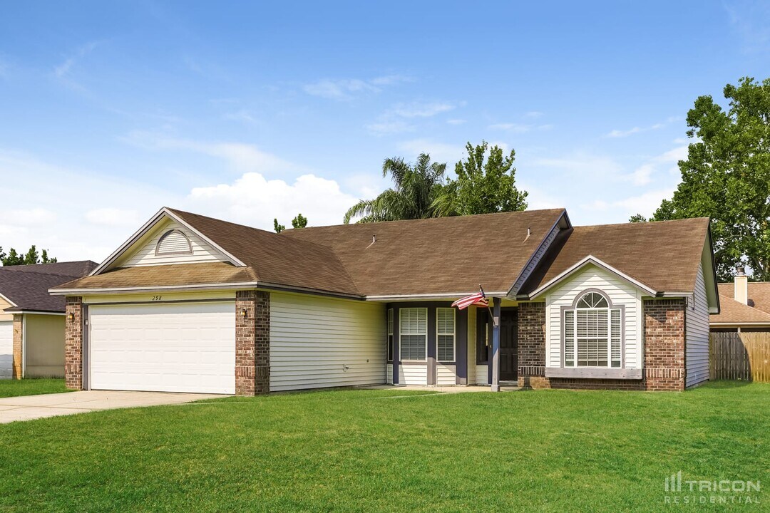 298 Fawnridge Ln in Orange Park, FL - Building Photo