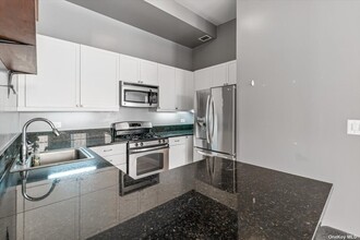 205 15th St, Unit A7 in Brooklyn, NY - Building Photo - Building Photo