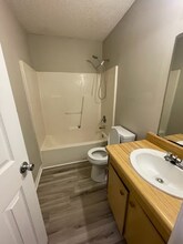 112 Briarcreek Ln-Unit -120 in Jacksonville, NC - Building Photo - Building Photo