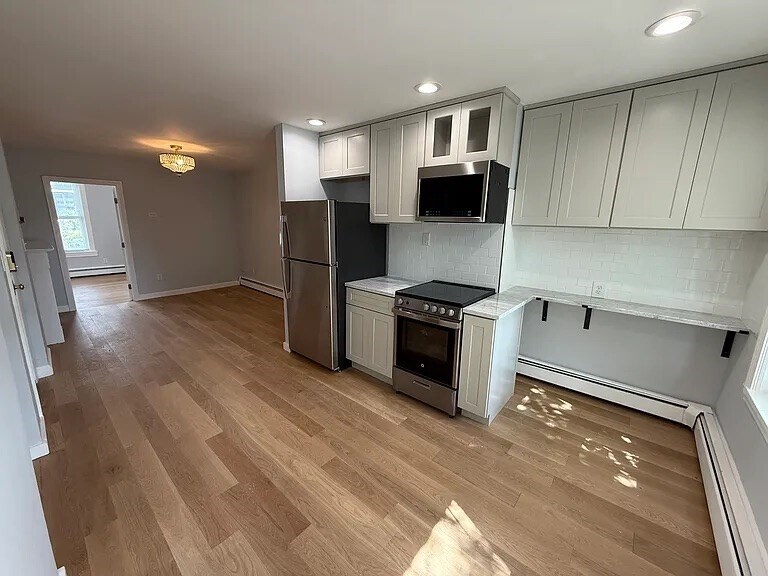 655 E 7th St in Boston, MA - Building Photo