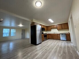 3109 Delaware St in Longview, WA - Building Photo