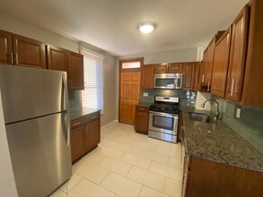 2409 Glenmawr Ave in Columbus, OH - Building Photo - Building Photo
