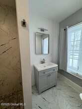 152 Main St in Hoosick Falls, NY - Building Photo - Building Photo
