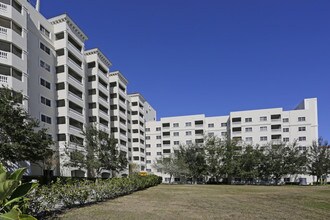 Jacaranda Terrace in Venice, FL - Building Photo - Building Photo