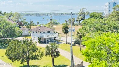 732 N Halifax Ave in Daytona Beach, FL - Building Photo - Building Photo