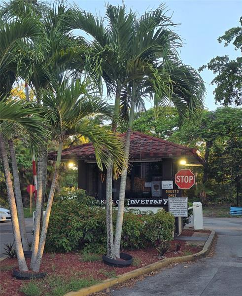3280 Spanish Moss Terrace in Lauderhill, FL - Building Photo - Building Photo