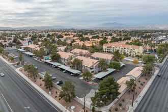 Canyon Willow West in Las Vegas, NV - Building Photo - Building Photo