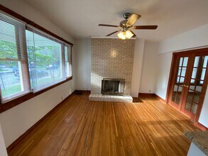 2205 Waldeck Ave in Columbus, OH - Foto de edificio - Building Photo