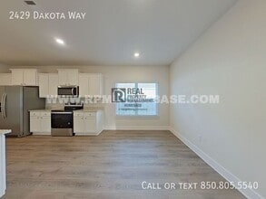 2429 Dakota Wy in Crestview, FL - Building Photo - Building Photo