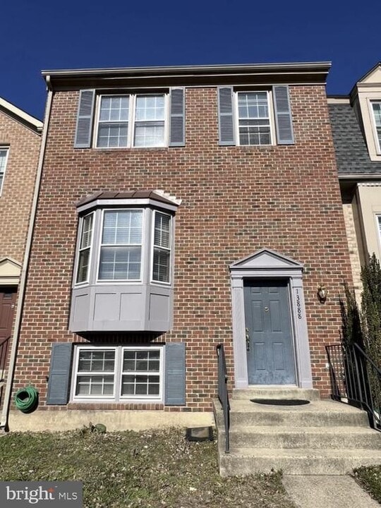 13888 Coleman Ct in Centreville, VA - Building Photo
