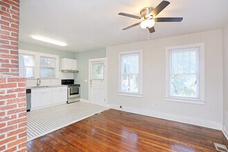 1330 SE 36th St in Savannah, GA - Building Photo - Building Photo