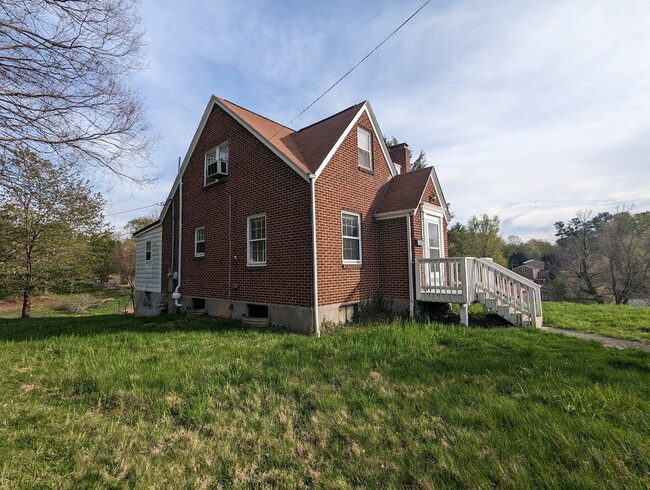 property at 119 Hammett Ave