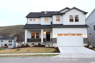 2073 W Northridge Dr in Lehi, UT - Building Photo - Building Photo