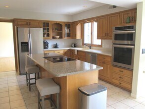 5251 Colony Woods Dr in Kalamazoo, MI - Building Photo - Building Photo