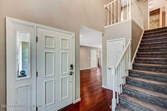 27 Emerson Dr in Moosic, PA - Building Photo - Building Photo