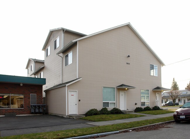 1831 Wetmore Ave in Everett, WA - Building Photo - Building Photo