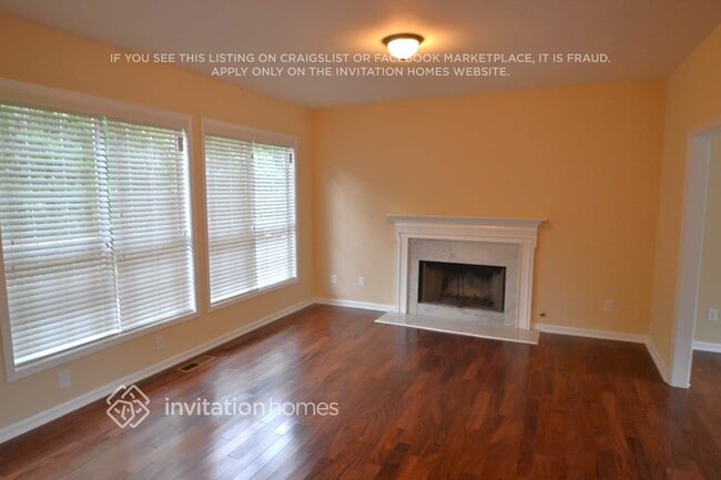 5330 Holly Springs Dr in Douglasville, GA - Building Photo - Building Photo