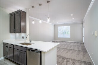 Bristol Station in Naperville, IL - Building Photo - Interior Photo