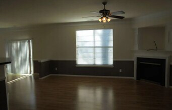 2033 Cliffvale Dr in High Point, NC - Building Photo - Building Photo
