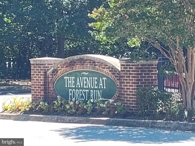 property at 2801 Forest Run Dr