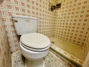 2306 NW Flagler Terrace in Miami, FL - Building Photo - Building Photo