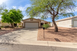 6932 S Russet Sky Way in Gold Canyon, AZ - Building Photo