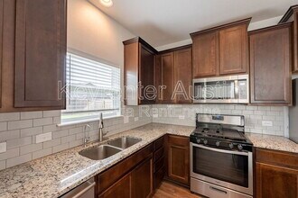 10812 Harwood Overlook Pass in Austin, TX - Building Photo - Building Photo