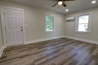 403 S Hampton St in Westminster, SC - Building Photo - Building Photo