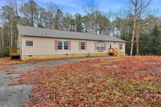 5161 Good Hope Rd in Lanexa, VA - Building Photo - Building Photo