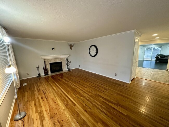 3560 S Cochise Dr in Salt Lake City, UT - Building Photo - Building Photo