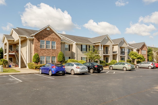 Summer Creek Apartment Homes