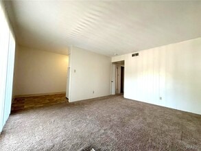 702 S Lincoln Ave in O'Fallon, IL - Building Photo - Building Photo