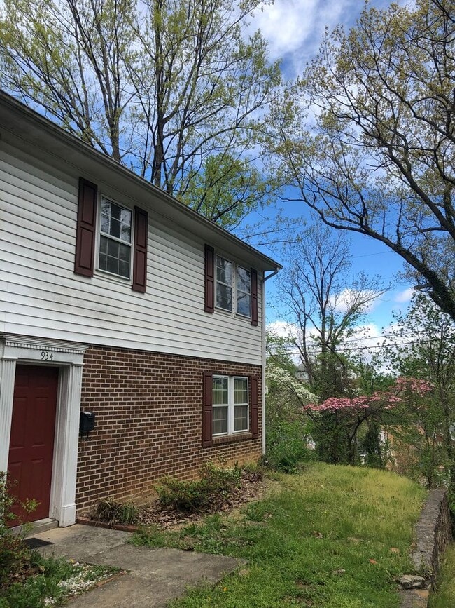 934 Floyd Ave SW in Roanoke, VA - Building Photo - Building Photo