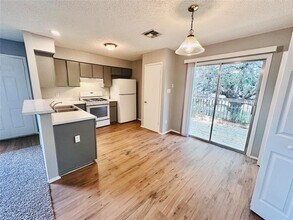 4901 Merritt Cir in Austin, TX - Building Photo - Building Photo