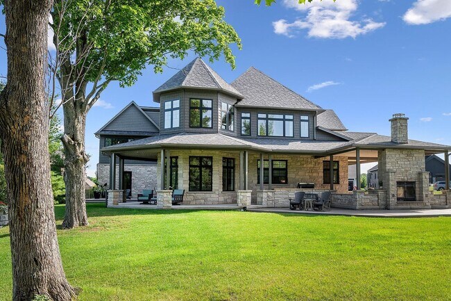 511 Algonquin Trail in Owen Sound, ON - Building Photo - Building Photo