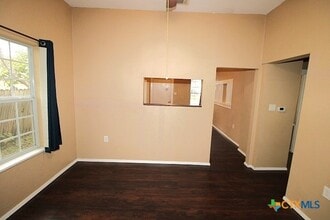 207 N 6th St in Temple, TX - Foto de edificio - Building Photo