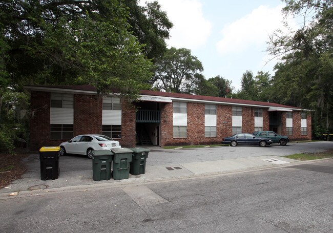 3901 Crane St in Savannah, GA - Foto de edificio - Building Photo