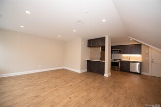 444 New York Ave in Huntington, NY - Building Photo - Building Photo