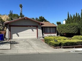 226 Sparrow Dr in Hercules, CA - Building Photo