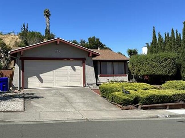 property at 226 Sparrow Dr