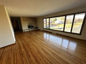 5111 Thotland Rd in Minneapolis, MN - Building Photo - Building Photo