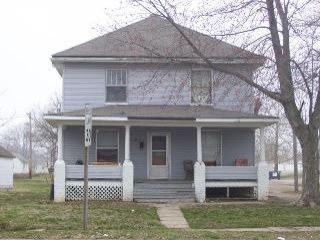 307 S 2nd St in Odessa, MO - Building Photo