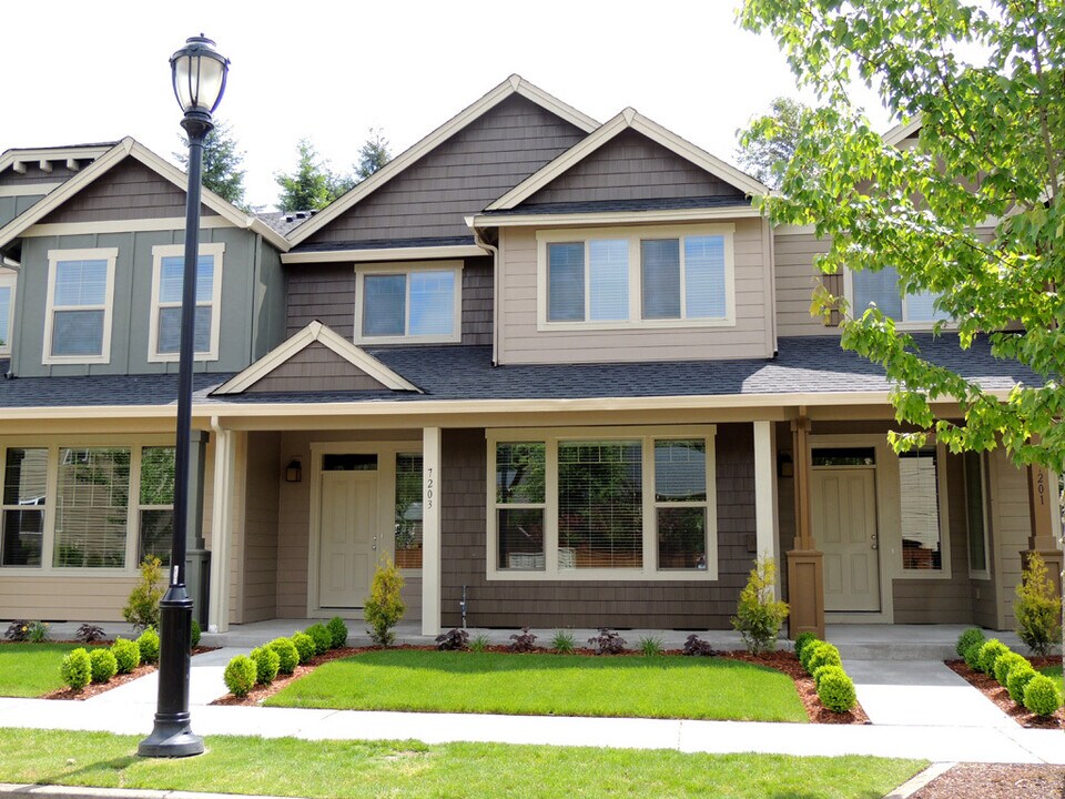 7203 Spencer Ave NE in Lacey, WA - Building Photo