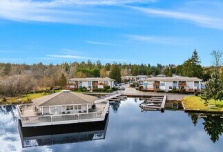 17110 NE 45th St, Unit 28 in Redmond, WA - Foto de edificio - Building Photo