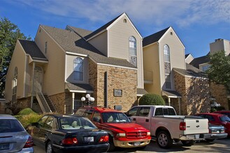 The Parkway Quarter in Dallas, TX - Foto de edificio - Building Photo