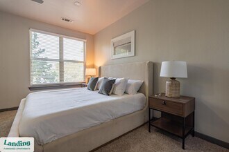 1415 N Main Ave, Unit 1353 in San Antonio, TX - Building Photo - Building Photo