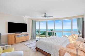 1600 S Ocean Blvd in Pompano Beach, FL - Building Photo - Building Photo